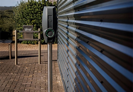 Van Gils Techniek Laadpalen